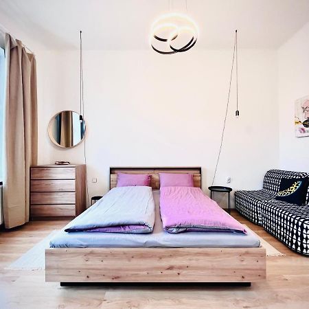 Sunny City - Apartment In Spa Zone With Private Garage Karlsbad Eksteriør billede